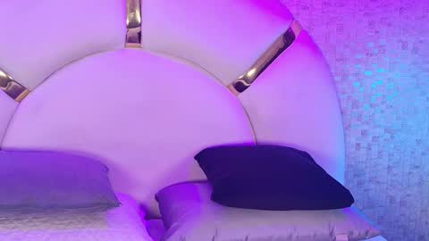 Emy  online show from 01-10-26, 11:45