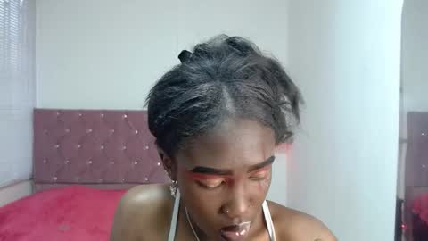 Snapshot of emyfuckpussy chatting on 10-14-25, 07:36 emyfuckpussy online show from 10-14-25, 07:36