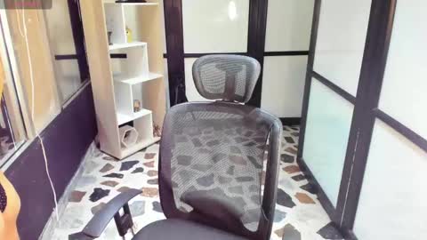 Emy Silver online show from 02-14-25, 03:58