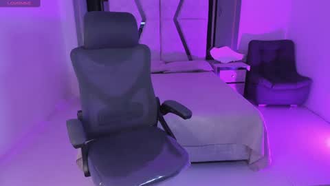 Emy Silver online show from 03-07-25, 01:40