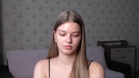 Snapshot of emysway chatting on 10-26-25, 06:52 EmySway online show from 10-26-25, 06:52