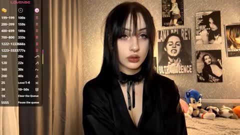 Amelia online show from 11-26-25, 08:21