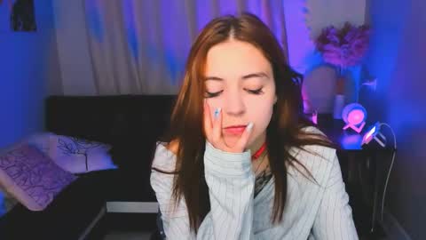 Snapshot of enchanted_bella chatting on 11-12-25, 01:55 enchanted_bella online show from 11-12-25, 01:55