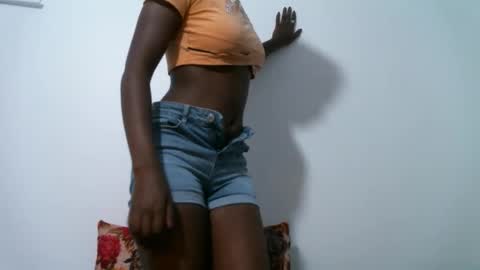 Snapshot of enchantedvee chatting on 02-08-26, 01:58 Vee online show from 02-08-26, 01:58