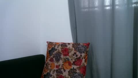 Snapshot of enchantedvee chatting on 03-02-26, 07:15 Vee online show from 03-02-26, 07:15