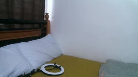 Snapshot of enchantedvee chatting on 04-10-26, 10:31 Vee online show from 04-10-26, 10:31