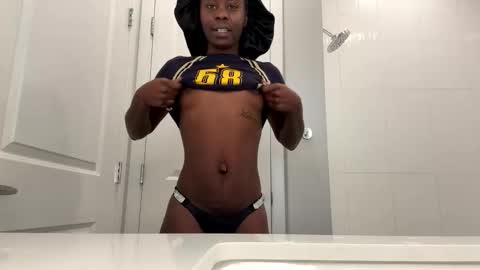 Enchantress online show from 02-05-26, 04:39