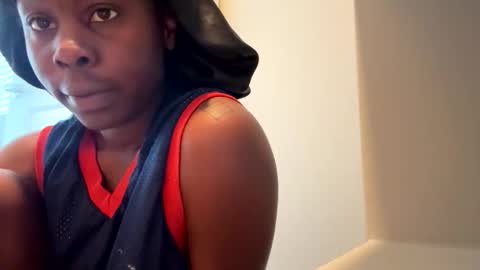 Enchantress online show from 02-06-26, 10:24