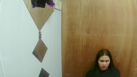 Eva online show from 12-14-25, 04:18