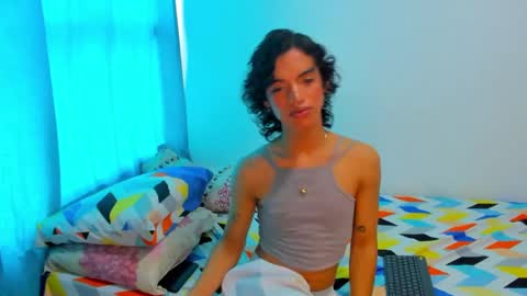 engel20042001 online show from 12-19-24, 04:46