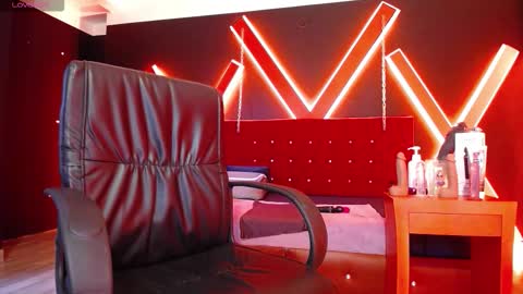 Engel online show from 10-17-25, 11:46