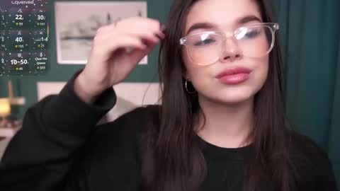 Snapshot of engelaven chatting on 09-21-25, 07:10 Christy online show from 09-21-25, 07:10