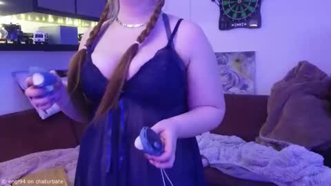 Snapshot of engl94 chatting on 02-06-26, 08:56 Engl Ailu online show from 02-06-26, 08:56