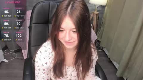Enny online show from 09-29-25, 01:49