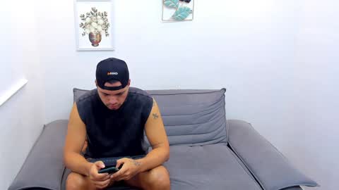 enrique online show from 12-30-24, 03:35