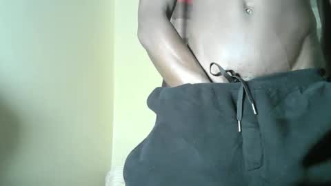 Snapshot of envy_spice chatting on 11-17-25, 08:42 streamsinners online show from 11-17-25, 08:42