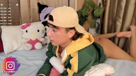 Snapshot of enyollbloss chatting on 02-22-25, 12:16 Call me Sweet online show from 02-22-25, 12:16