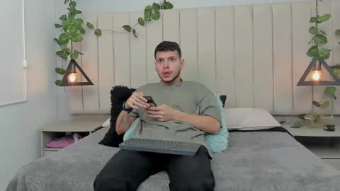 ENZO online show from 11-01-25, 02:52