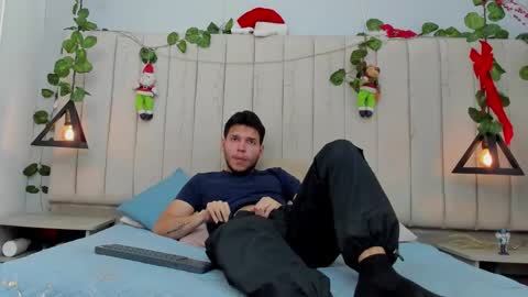 ENZO online show from 12-15-25, 03:05