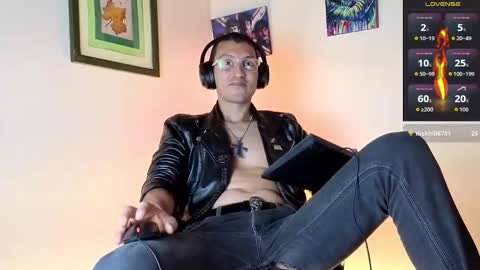 Snapshot of enzoprat chatting on 02-25-26, 05:22 enzoprat online show from 02-25-26, 05:22