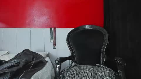 Snapshot of enzopratt chatting on 03-07-25, 09:51 Enzo Pratt online show from 03-07-25, 09:51