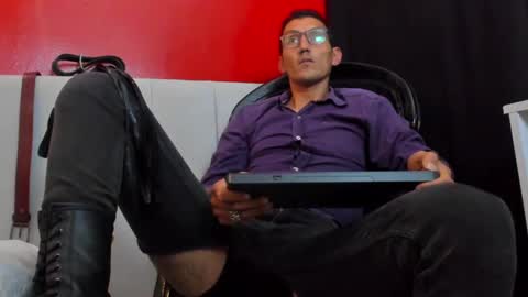 Snapshot of enzopratt chatting on 03-09-25, 01:04 Enzo Pratt online show from 03-09-25, 01:04