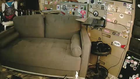 Snapshot of enzosolo12 chatting on 01-01-25, 10:11 enzosolo12 online show from 01-01-25, 10:11