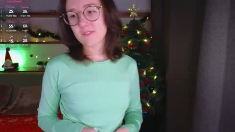 Kira online show from 12-22-25, 01:13