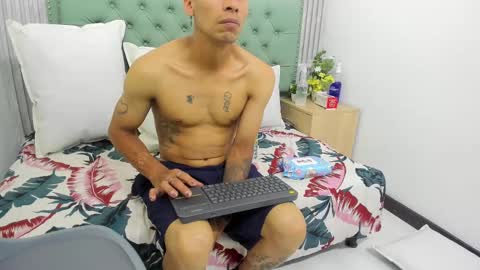 erack_and_emmy online show from 09-23-25, 03:42