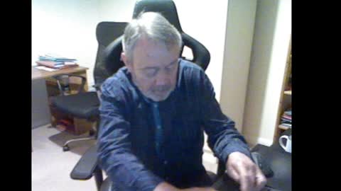 erasmus_d online show from 12-11-24, 05:59