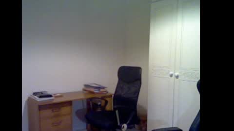 erasmus_d online show from 12-15-25, 06:23