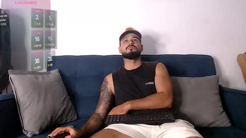 Snapshot of eric_evans1 chatting on 10-29-25, 03:53 Eric Evans online show from 10-29-25, 03:53