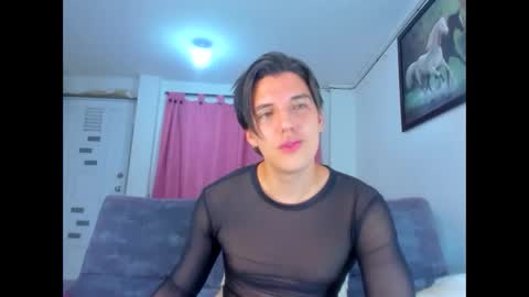 Snapshot of eric_twink18 chatting on 03-09-25, 03:22 eric_twink18 online show from 03-09-25, 03:22
