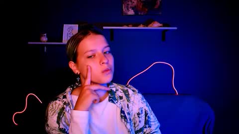 Snapshot of erica_breeze chatting on 10-12-25, 08:46 your dear Erica online show from 10-12-25, 08:46