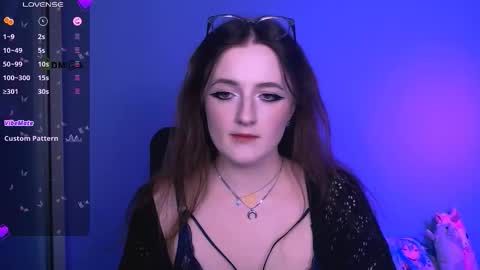 Snapshot of erica_breeze chatting on 11-19-25, 09:26 your dear Erica online show from 11-19-25, 09:26