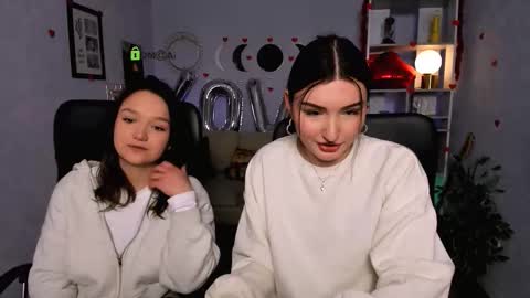 Snapshot of erica_star chatting on 02-16-26, 01:18 erica_star online show from 02-16-26, 01:18