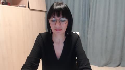 ericablack8 online show from 12-09-24, 03:22
