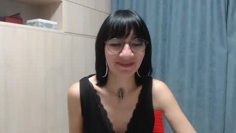 ericablack8 online show from 01-02-25, 10:11
