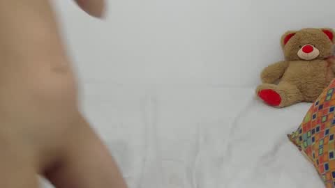 Snapshot of ericbana_ chatting on 02-10-25, 03:13 Dayanna online show from 02-10-25, 03:13