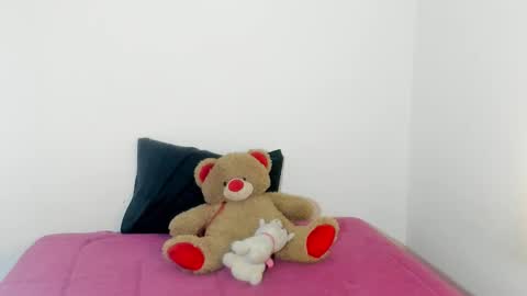 Dayanna online show from 11-15-25, 03:15