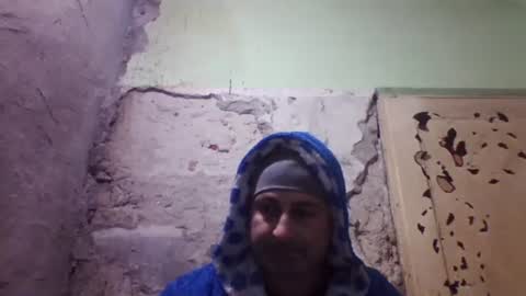 Snapshot of ericboy32 chatting on 01-18-26, 09:40 eric online show from 01-18-26, 09:40