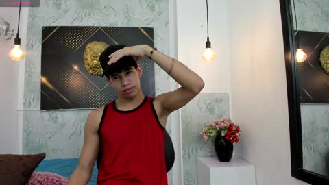   online show from 01-18-25, 03:42