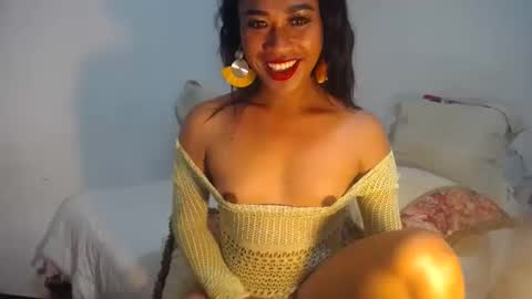 erika_madrigal online show from 12-21-24, 12:53