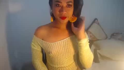 erika_madrigal online show from 12-25-24, 10:59