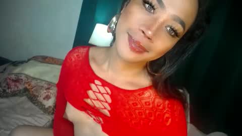 erika_madrigal online show from 10-09-25, 11:25