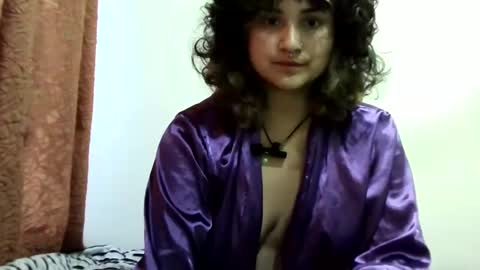 Erika online show from 03-04-25, 11:22
