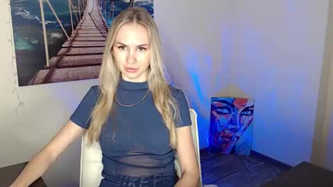 Erika online show from 10-11-25, 11:42