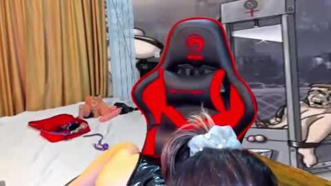 erikalorren online show from 12-12-24, 09:48