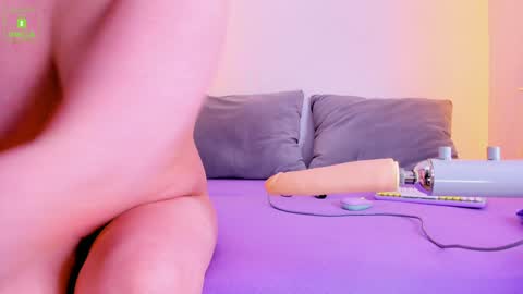 Erika online show from 01-24-25, 04:16