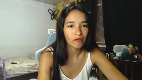 Snapshot of erina_1 chatting on 02-08-25, 02:47 erina_1 online show from 02-08-25, 02:47